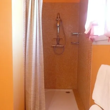 Jacambra Feriehus Lédenon